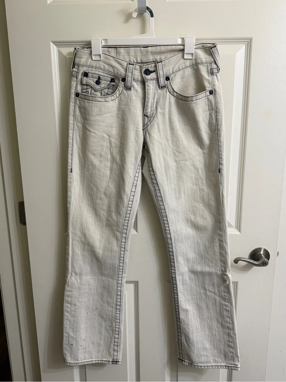 True Religion Men’s Straight White Jeans with Dark Contrast Stitching